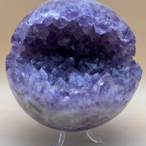 offene Amethystkugel