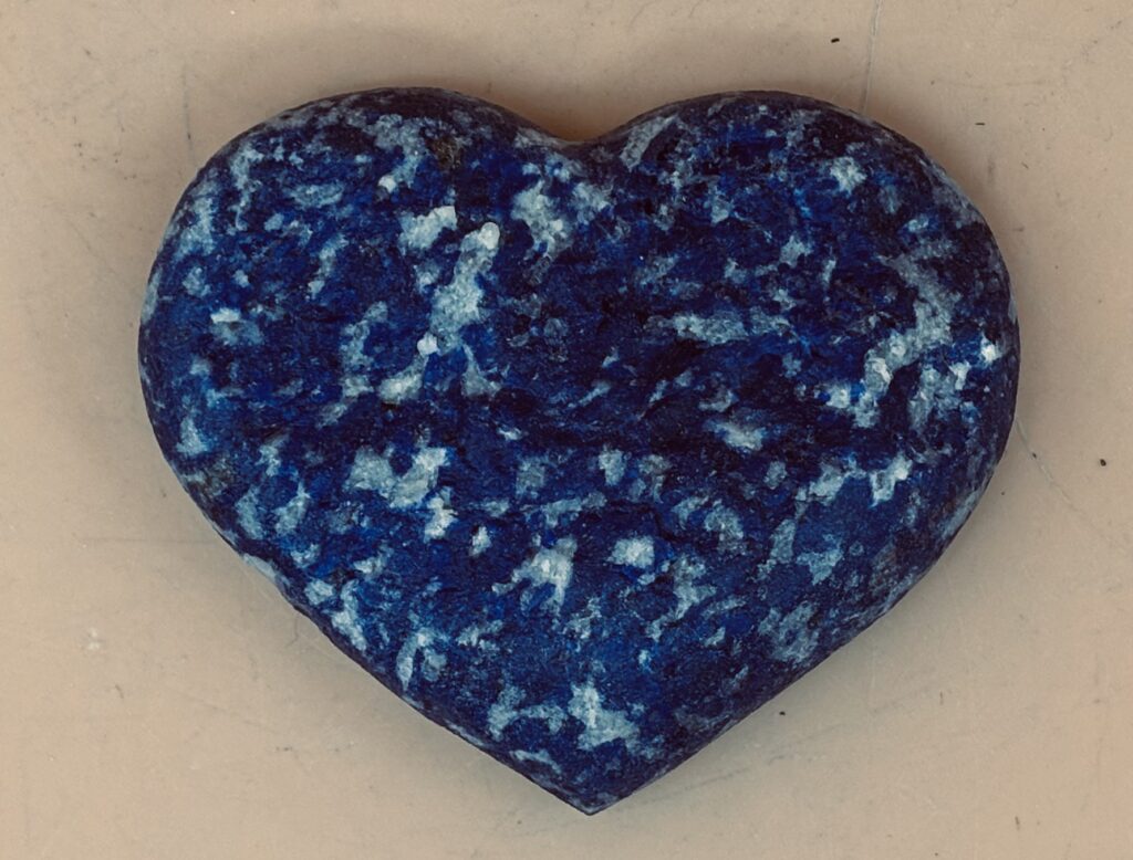 Steinherz Blau Weiß