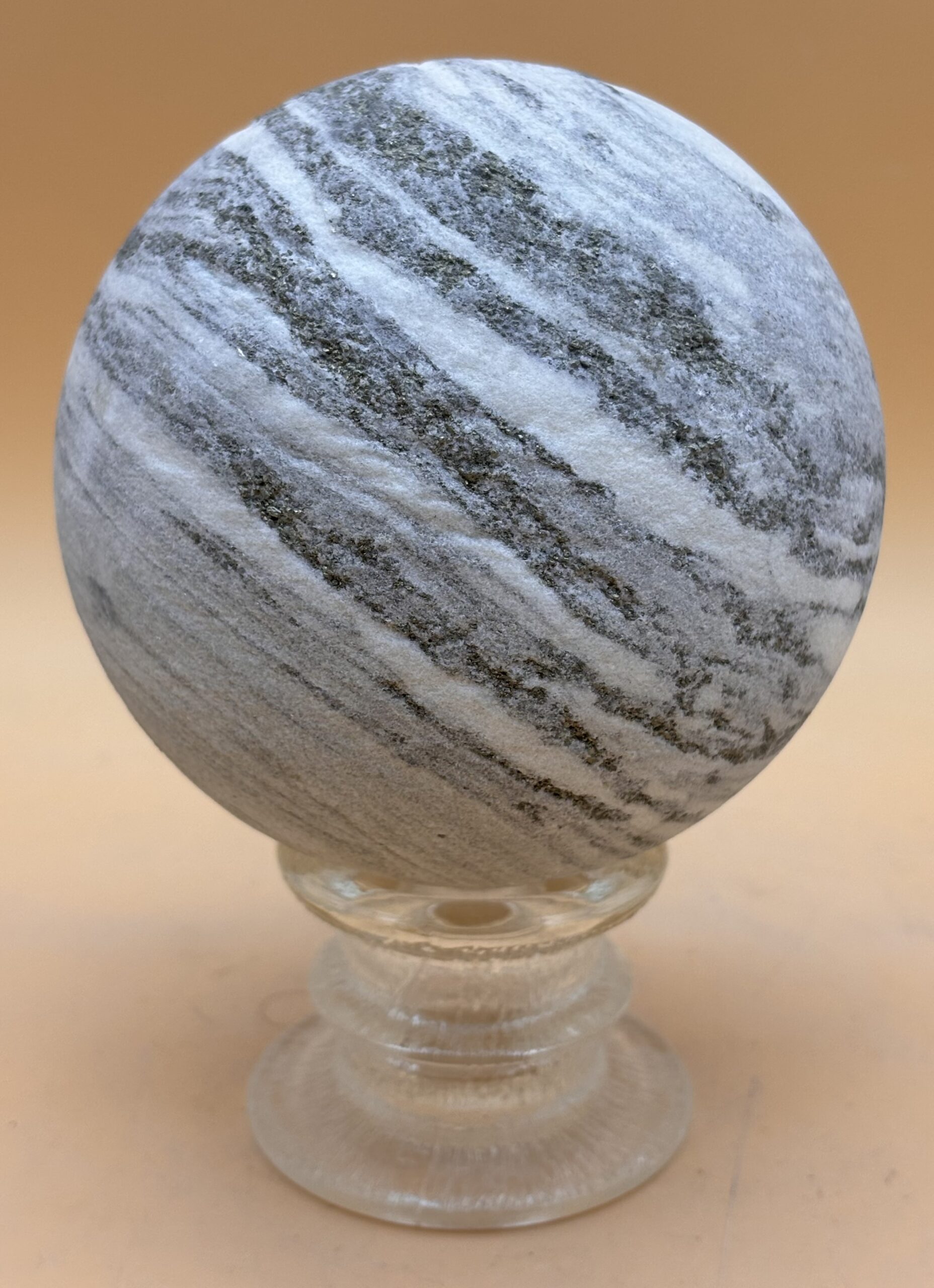 Walliser Goldmarmor Kugel – Bild 3
